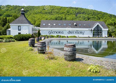 nova scotia whiskey distillery.